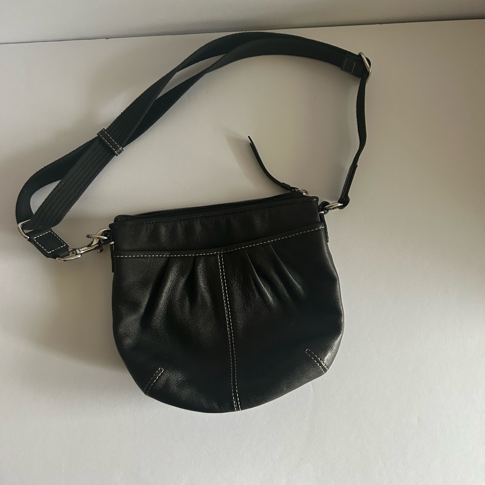 Chic Black Leather Crossbody Bag